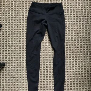 Lululemon Wonder Unders size 4
